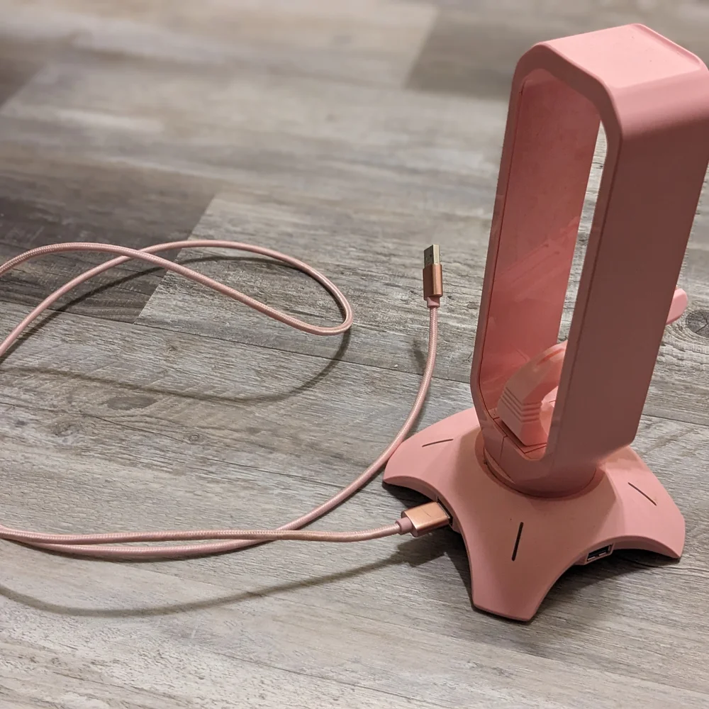 tilted gaming headphone